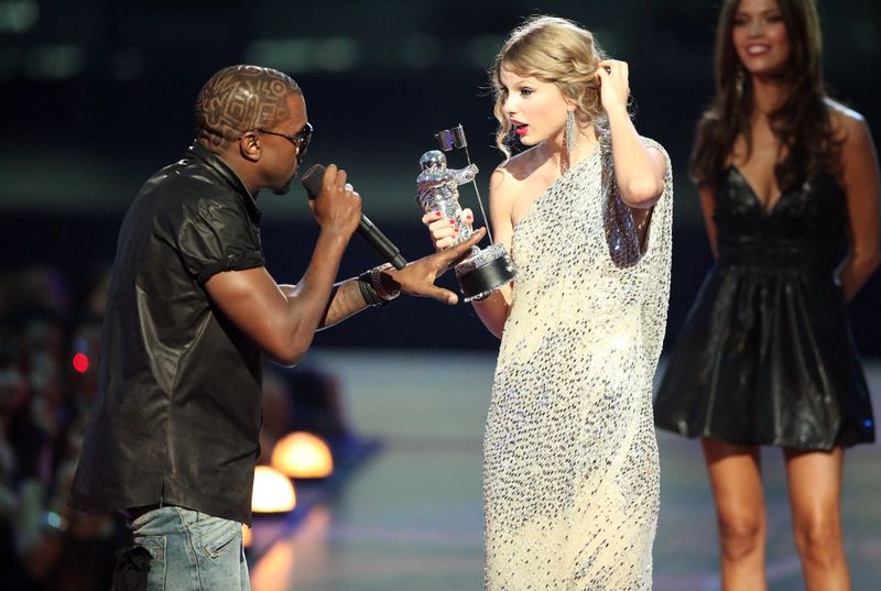 Kanye west and Taylor Swift feud