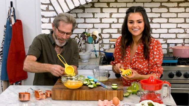 Selena + Curtis in HBO cooking show