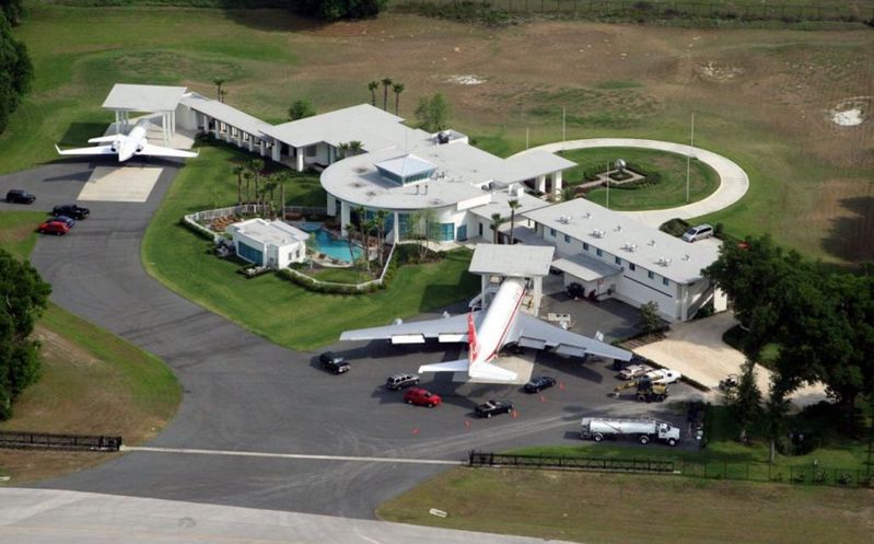 The private airport of John Travolta