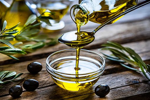 Olive oil for healthy and clear skin