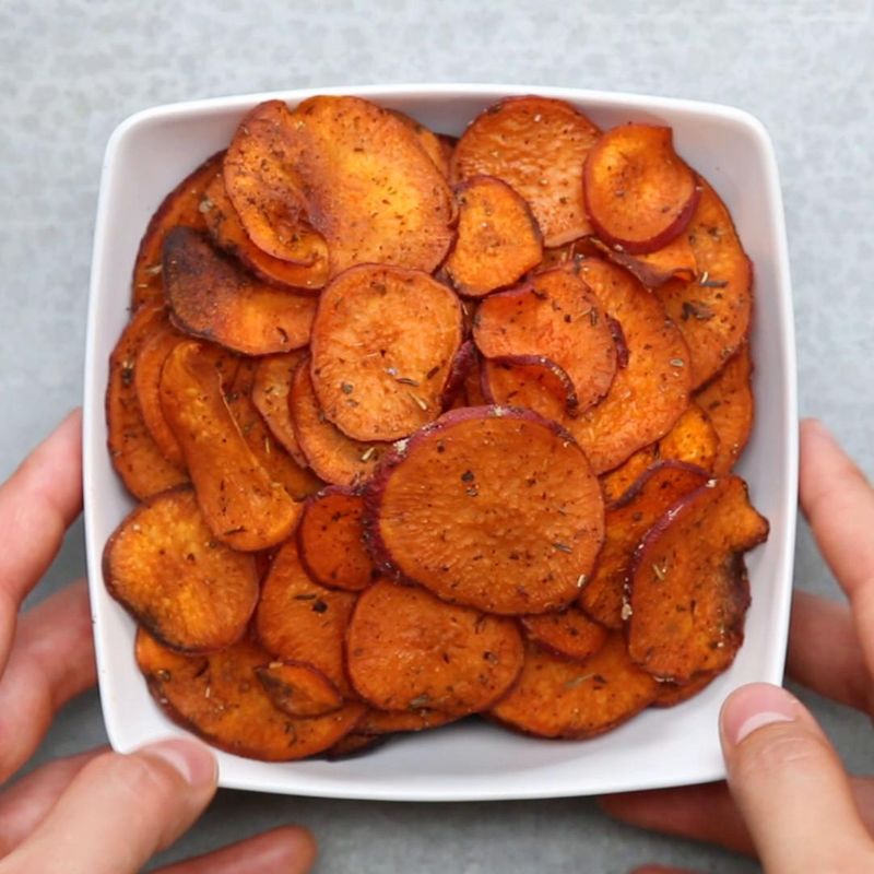 Sweet potato chips by Kourtney Kardashian