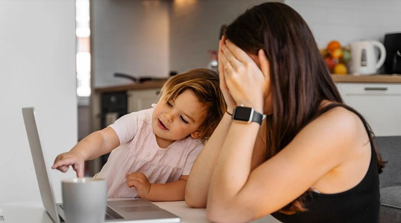 Are You an Overwhelmed Mom? Follow These 7 Mom Approved Tips