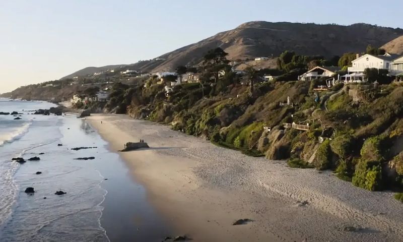  Malibu beach