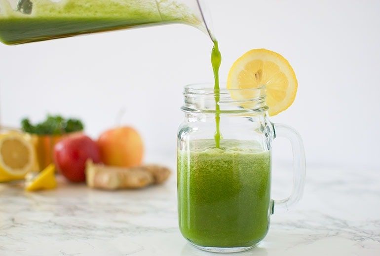 Green Juice with Lemon and ginger