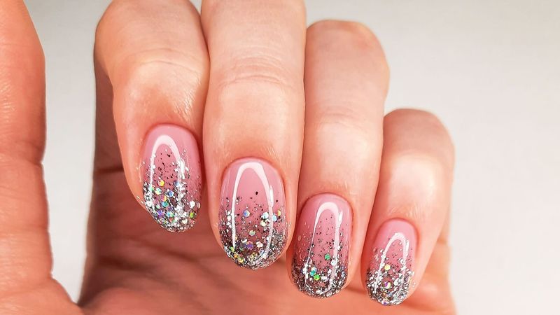 Ombre Glitter Nails 